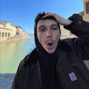 Meet your Posher, Miles